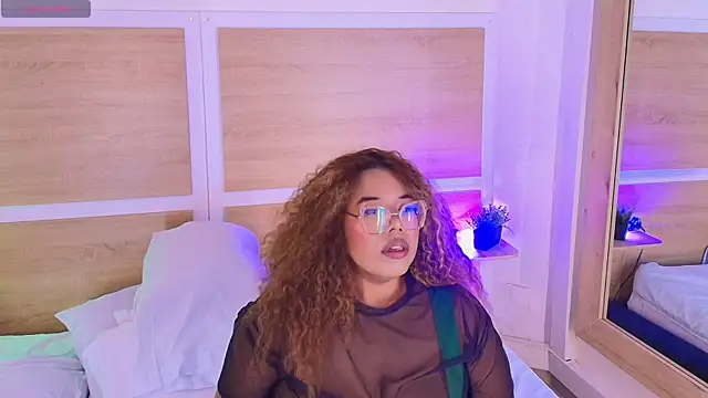  nickypurple  online show from 11, 2, 2026