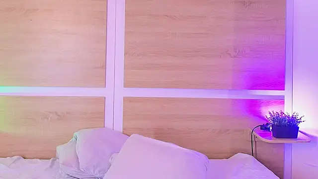  nickypurple  online show from 28, 3, 2026