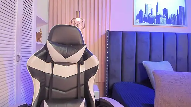 ashlye miller  online show from 13, 2, 2026