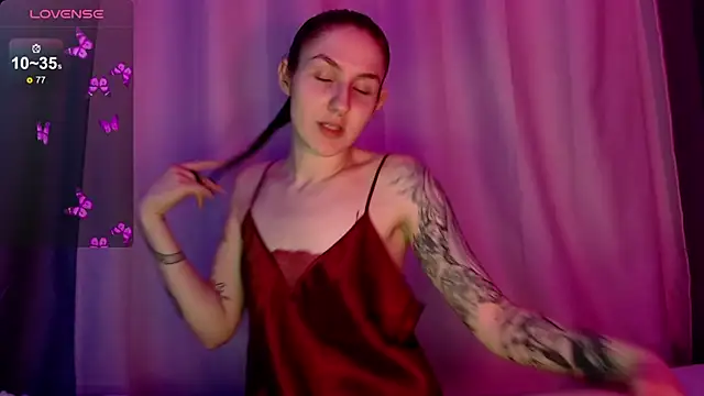Snapshot of NiaEllis chatting on 9, 1, 2025 NiaEllis online show from 9, 1, 2025