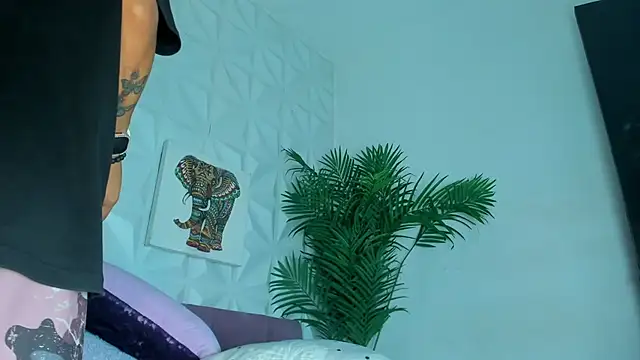Snapshot of Hellen_Sky chatting on 20, 5, 2026 Hellen Sky online show from 20, 5, 2026