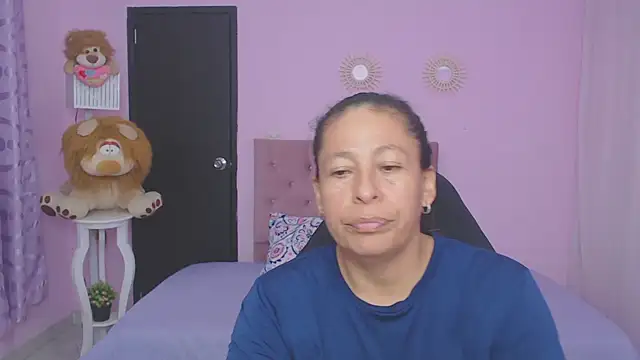 mature martina online show from 16, 2, 2026