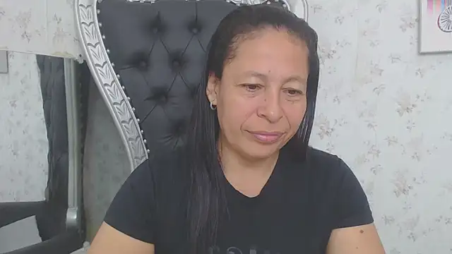 mature martina online show from 29, 11, 2025