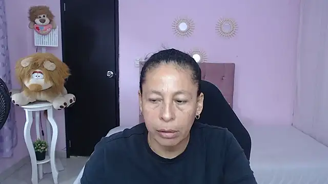 mature martina online show from 12, 3, 2026