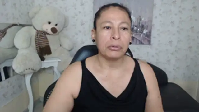 mature martina online show from 20, 5, 2026