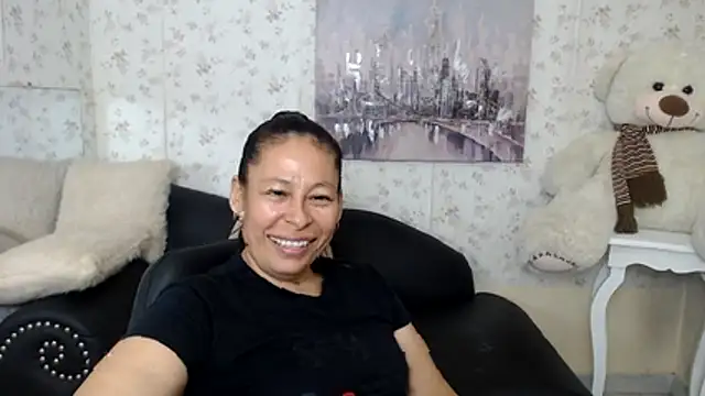 mature martina online show from 5, 6, 2026