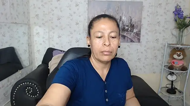 Snapshot of mature_martina chatting on 7, 7, 2026 mature martina online show from 7, 7, 2026