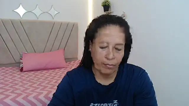 mature martina online show from 21, 4, 2026