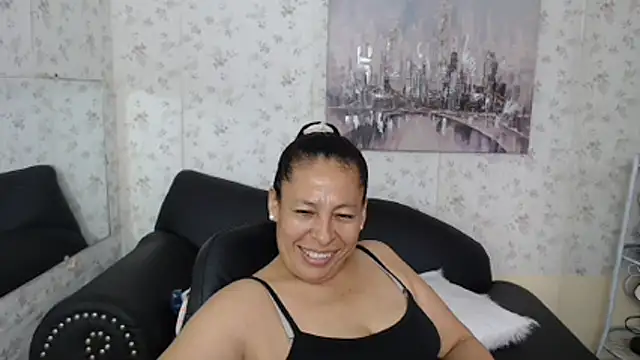 Snapshot of mature_martina chatting on 14, 7, 2026 mature martina online show from 14, 7, 2026