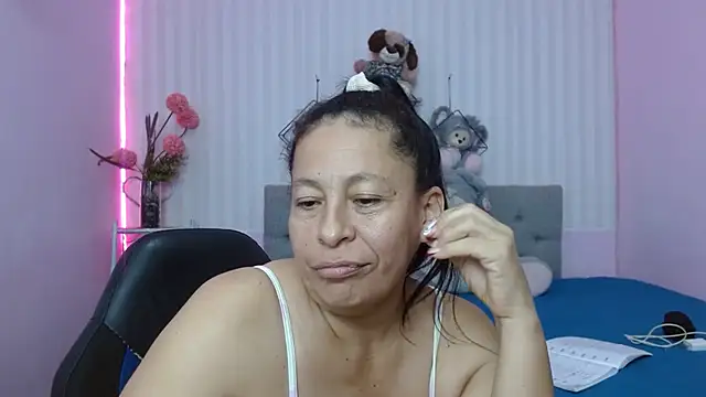 mature martina online show from 24, 5, 2026