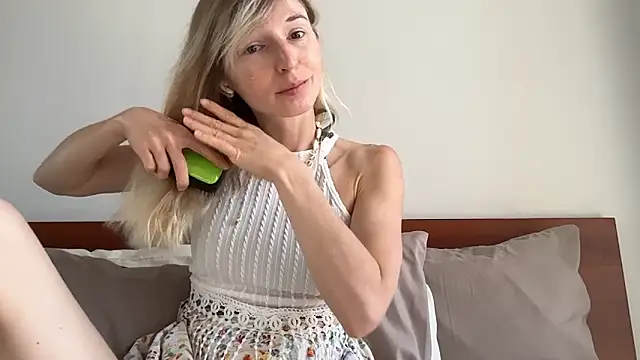 Snapshot of ivankai_ chatting on 27, 3, 2026 ivankai online show from 27, 3, 2026