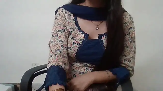 Sexy iknoor online show from 5, 5, 2026