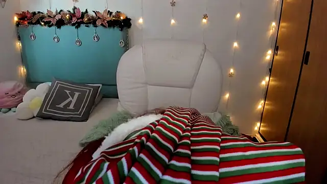 damn that booty online show from 21, 12, 2025