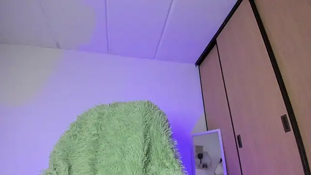 damn that booty online show from 17, 1, 2025