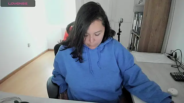 bigbooty-30 online show from 19, 11, 2025