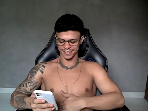 Gust027 online show from 13, 4, 2026