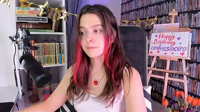 Snapshot of icefroqq chatting on 8, 3, 2025 icefroqq online show from 8, 3, 2025