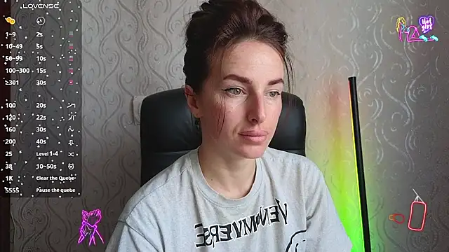xx adrihanna xx online show from 4, 6, 2026