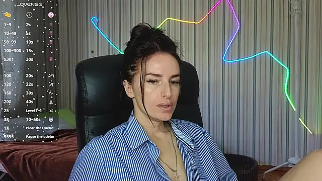 xx adrihanna xx online show from 16, 7, 2026