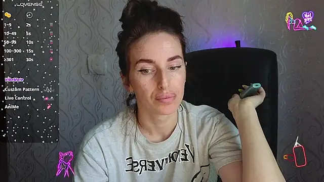 xx adrihanna xx online show from 3, 6, 2026