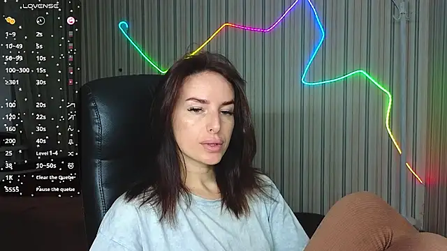 xx adrihanna xx online show from 24, 7, 2026