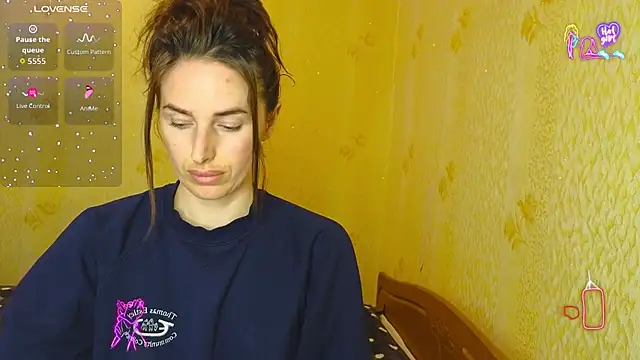 xx adrihanna xx online show from 24, 3, 2026