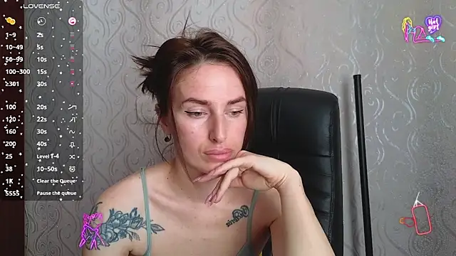 xx adrihanna xx online show from 10, 6, 2026