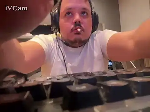 Snapshot of Bebemickey75 chatting on 20, 9, 2025 Bebemickey75 online show from 20, 9, 2025