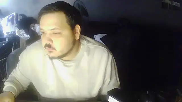 Snapshot of Bebemickey75 chatting on 18, 10, 2025 Bebemickey75 online show from 18, 10, 2025