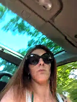 Snapshot of Ladykimberly_XOXO chatting on 23, 5, 2026 Ladykimberly XOXO online show from 23, 5, 2026