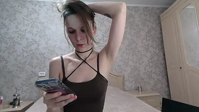 Alexandra Meow online show from 6, 10, 2025