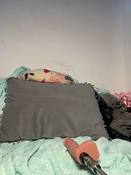 coral1727 online show from 4, 11, 2025