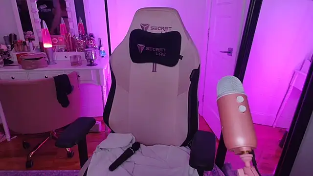 rachelbrooksxx online show from 18, 4, 2026