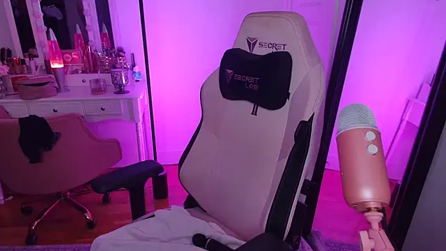 rachelbrooksxx online show from 14, 4, 2026