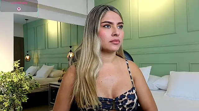 Snapshot of kataliina__ chatting on 13, 9, 2025 kataliina online show from 13, 9, 2025