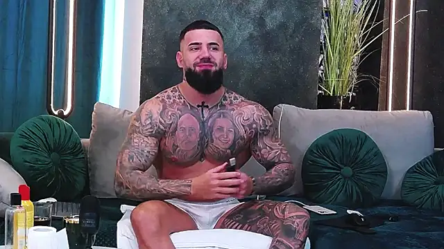 masterkingofmusclee online show from 4, 2, 2025