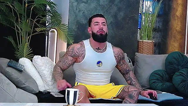 masterkingofmusclee online show from 4, 12, 2025