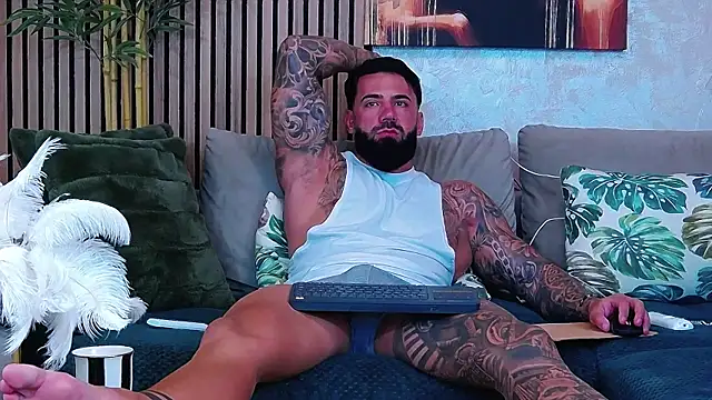 Snapshot of masterkingofmusclee chatting on 29, 6, 2026 masterkingofmusclee online show from 29, 6, 2026