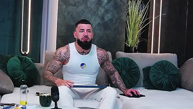 masterkingofmusclee online show from 22, 1, 2025