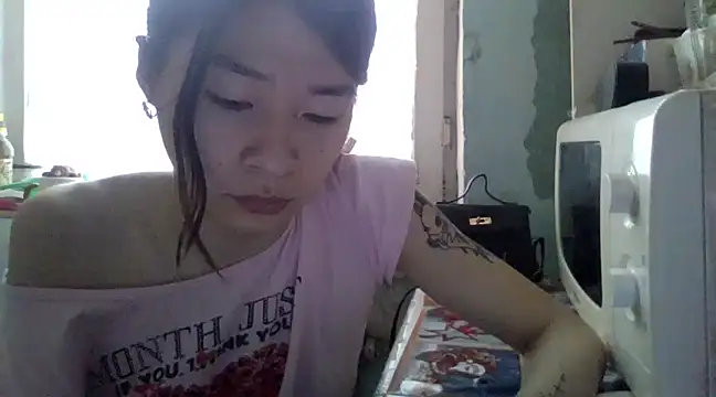 CarlyJoy online show from 22, 3, 2025