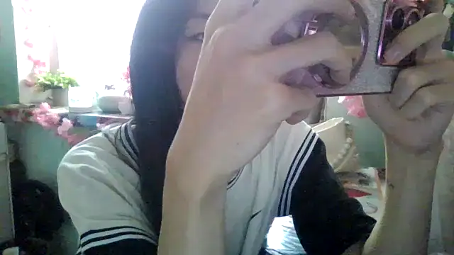 Snapshot of CarlyJoy chatting on 12, 10, 2025 CarlyJoy online show from 12, 10, 2025