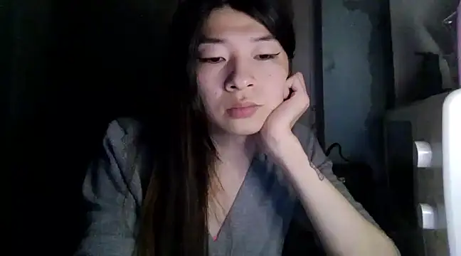 CarlyJoy online show from 4, 3, 2025
