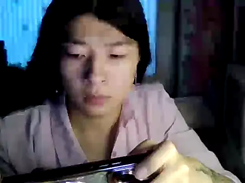 CarlyJoy online show from 8, 4, 2026