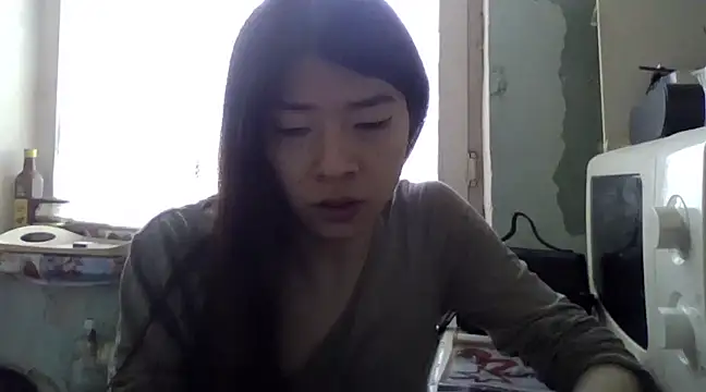 CarlyJoy online show from 1, 3, 2025