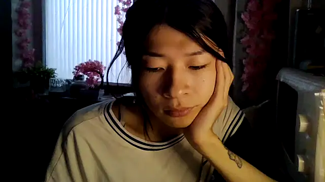 Snapshot of CarlyJoy chatting on 9, 10, 2025 CarlyJoy online show from 9, 10, 2025