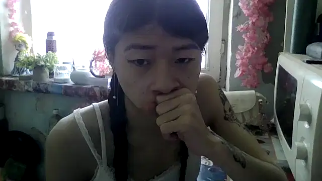 Snapshot of CarlyJoy chatting on 23, 4, 2026 CarlyJoy online show from 23, 4, 2026