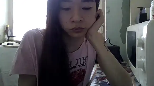 CarlyJoy online show from 15, 3, 2025