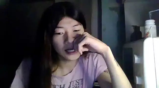 CarlyJoy online show from 12, 3, 2025