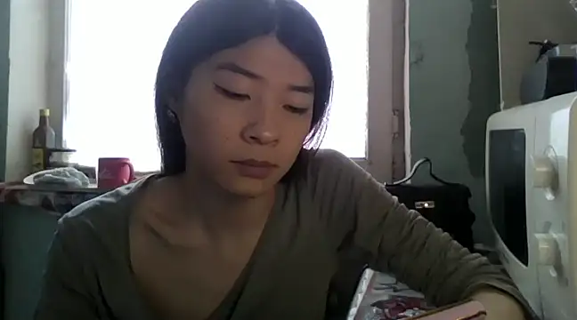 CarlyJoy online show from 2, 3, 2025