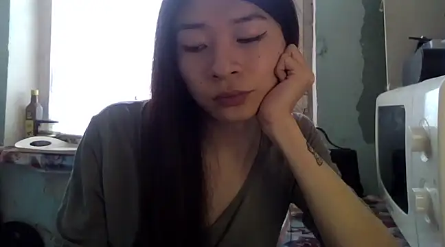 CarlyJoy online show from 1, 3, 2025